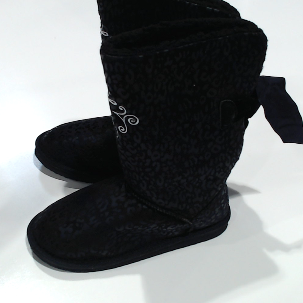 BLOOPER SHOES: Monogrammed Sherpa Tie Booties