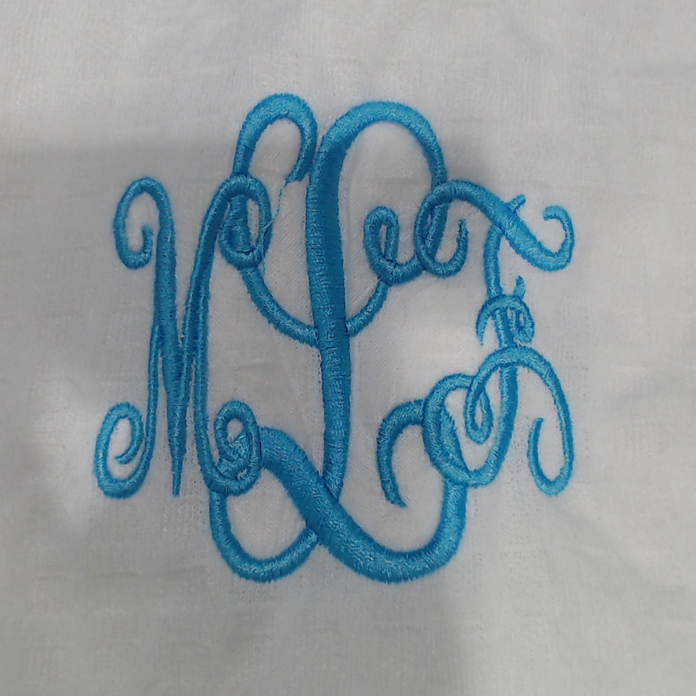 BLOOPER CLOTHING: Monogrammed Scalloped Robe