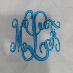 BLOOPER CLOTHING: Monogrammed Scalloped Robe