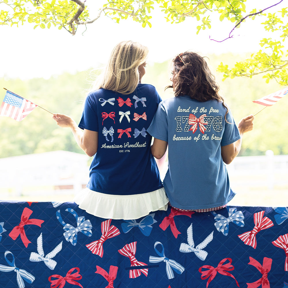 [ashley, peyton] back of america t-shirts bows and light navy