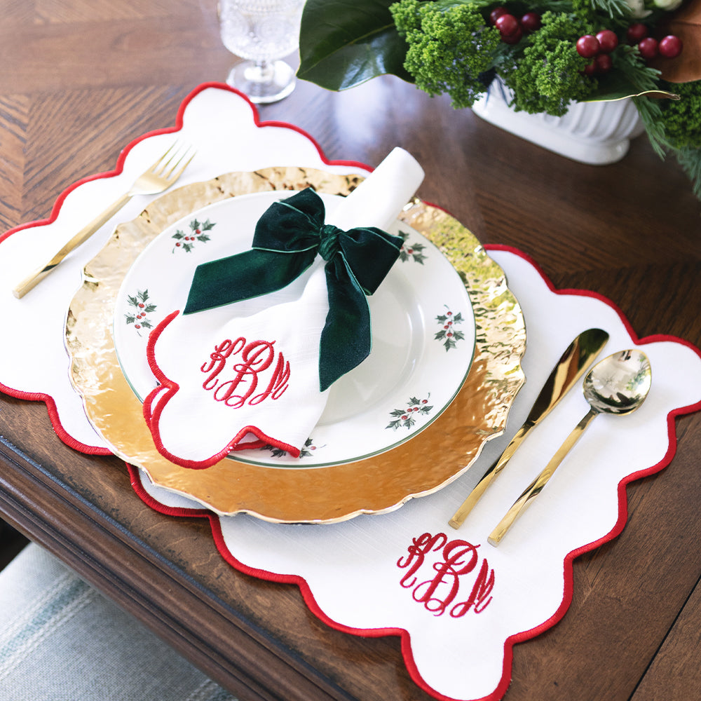 bow napkins holders with scalloped napkin and placemat 