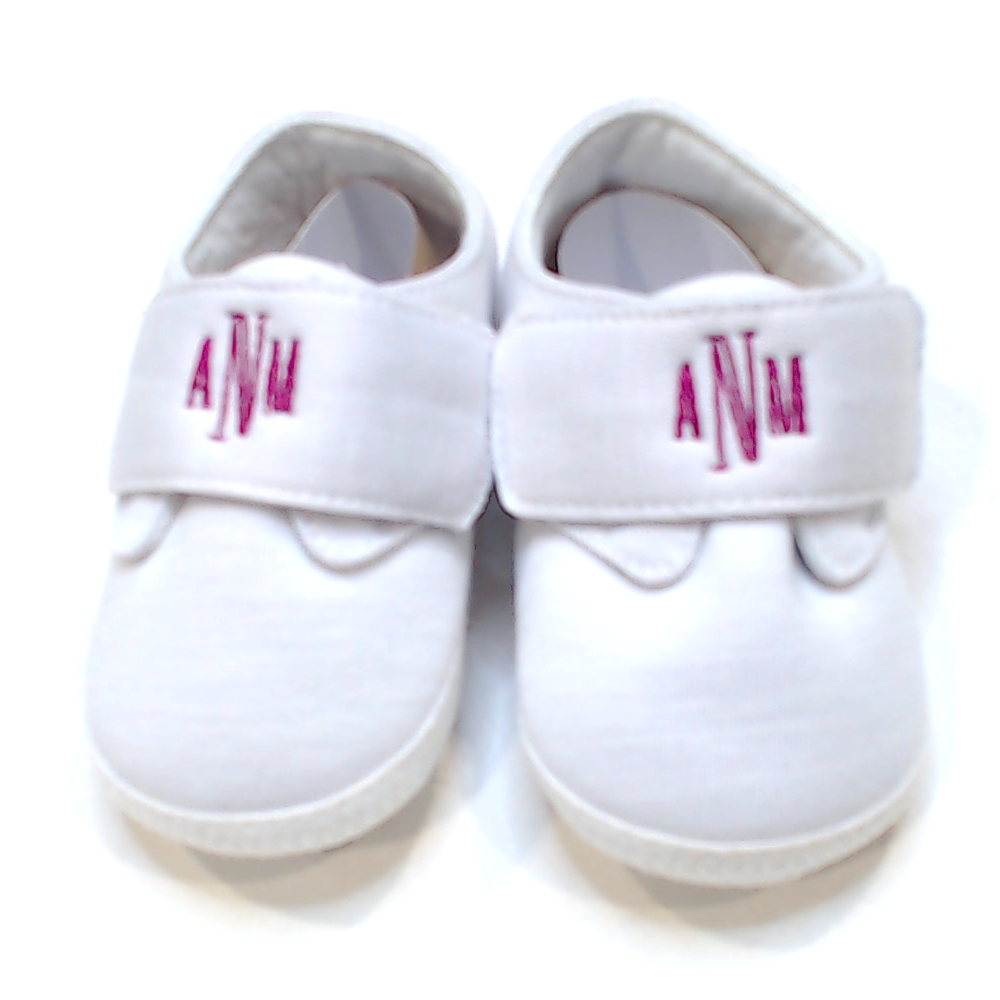 BLOOPER KIDS: Monogrammed Baby Shoes