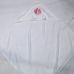 BLOOPER KIDS: Monogrammed Baby Hooded Bath Towel