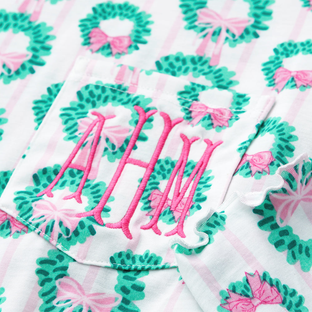 elegant evergreen lettuce edge sleep set up close