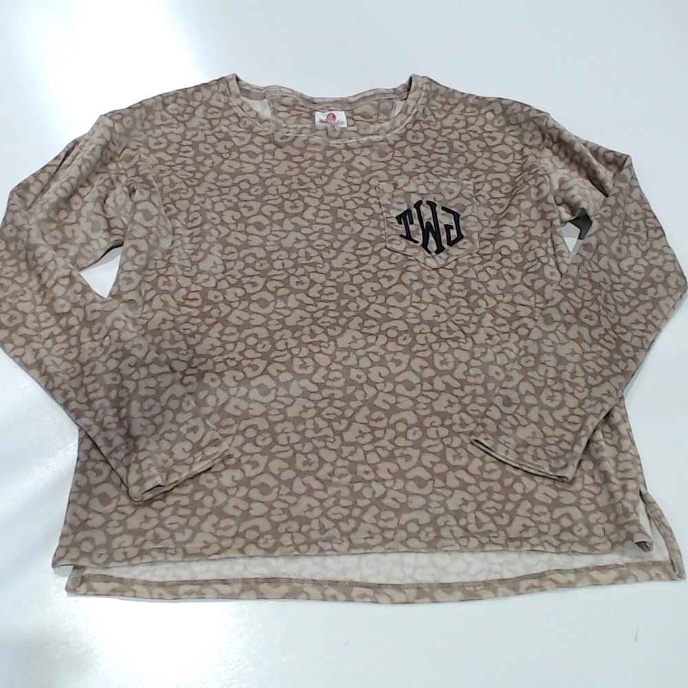 BLOOPER: Monogrammed Softspun Lounge Top