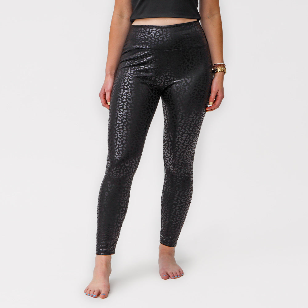 faux leather leggings in onyx leopard
