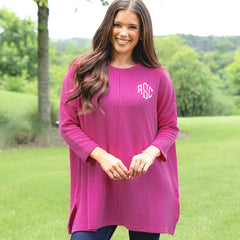 fuchsia slouchy tee on peyton