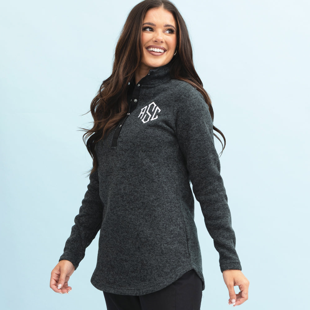 heathered black pullover tunic on peyton studio shot