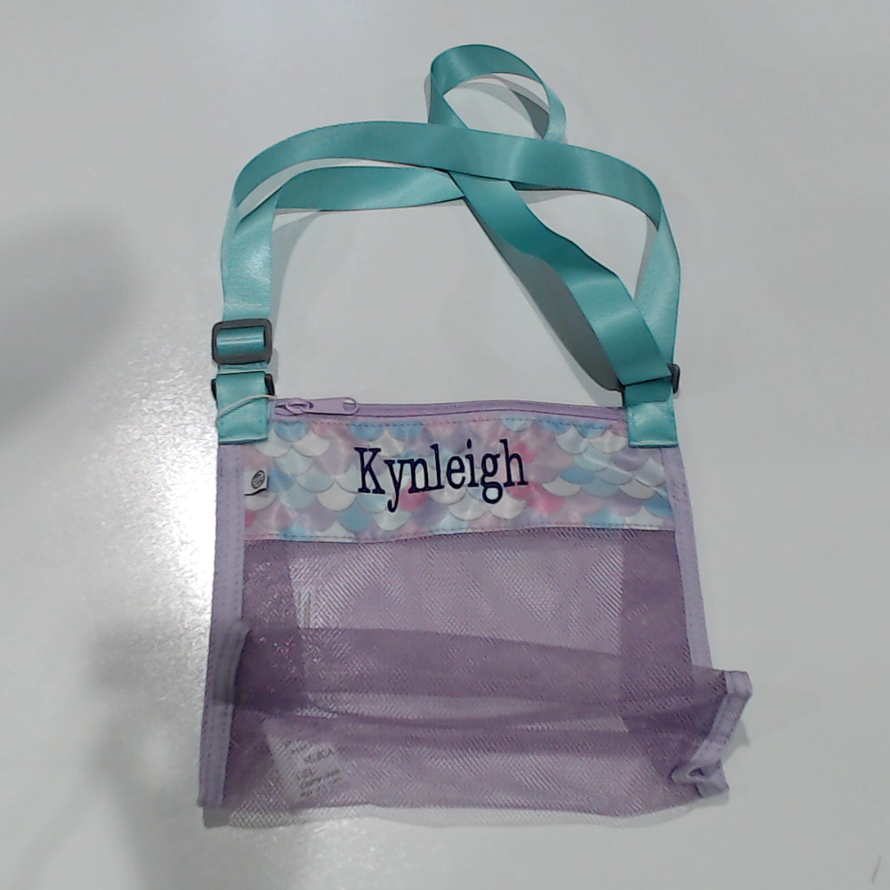 BLOOPER KIDS: Monogrammed Seashell Bag