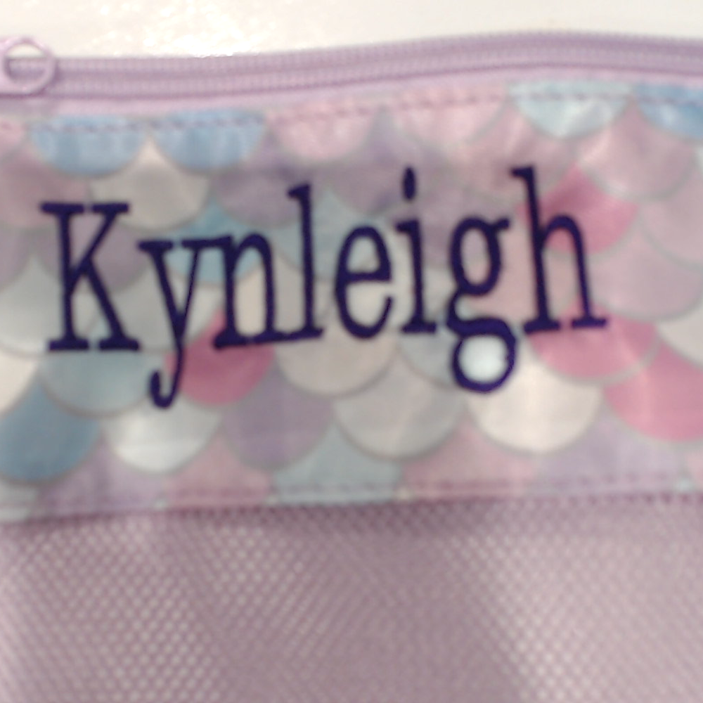 BLOOPER KIDS: Monogrammed Seashell Bag