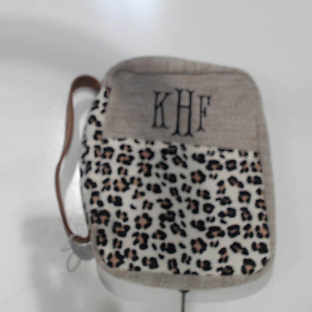 BLOOPER ACESSORY: Monogrammed Leopard Bible Carrier