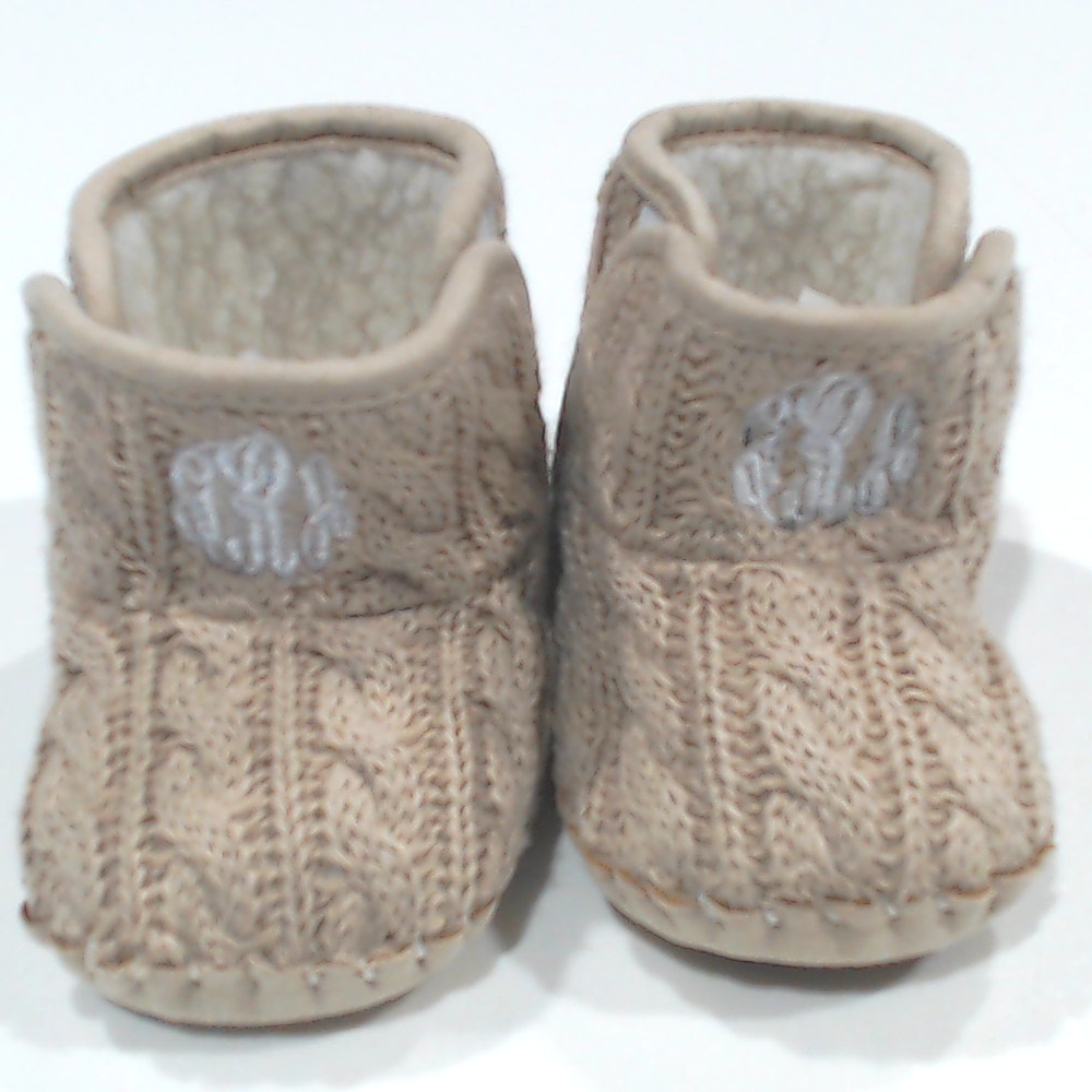 BLOOPER KIDS: Monogrammed Baby Booties
