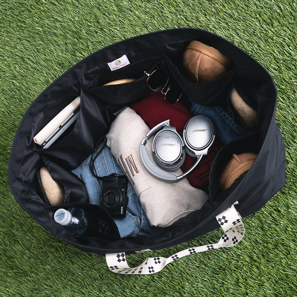 inside of extra large tote bag in black ditsy diamond 