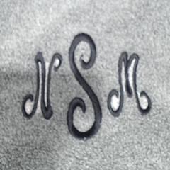 BLOOPER CLOTHING: Monogrammed Fleece Pullover