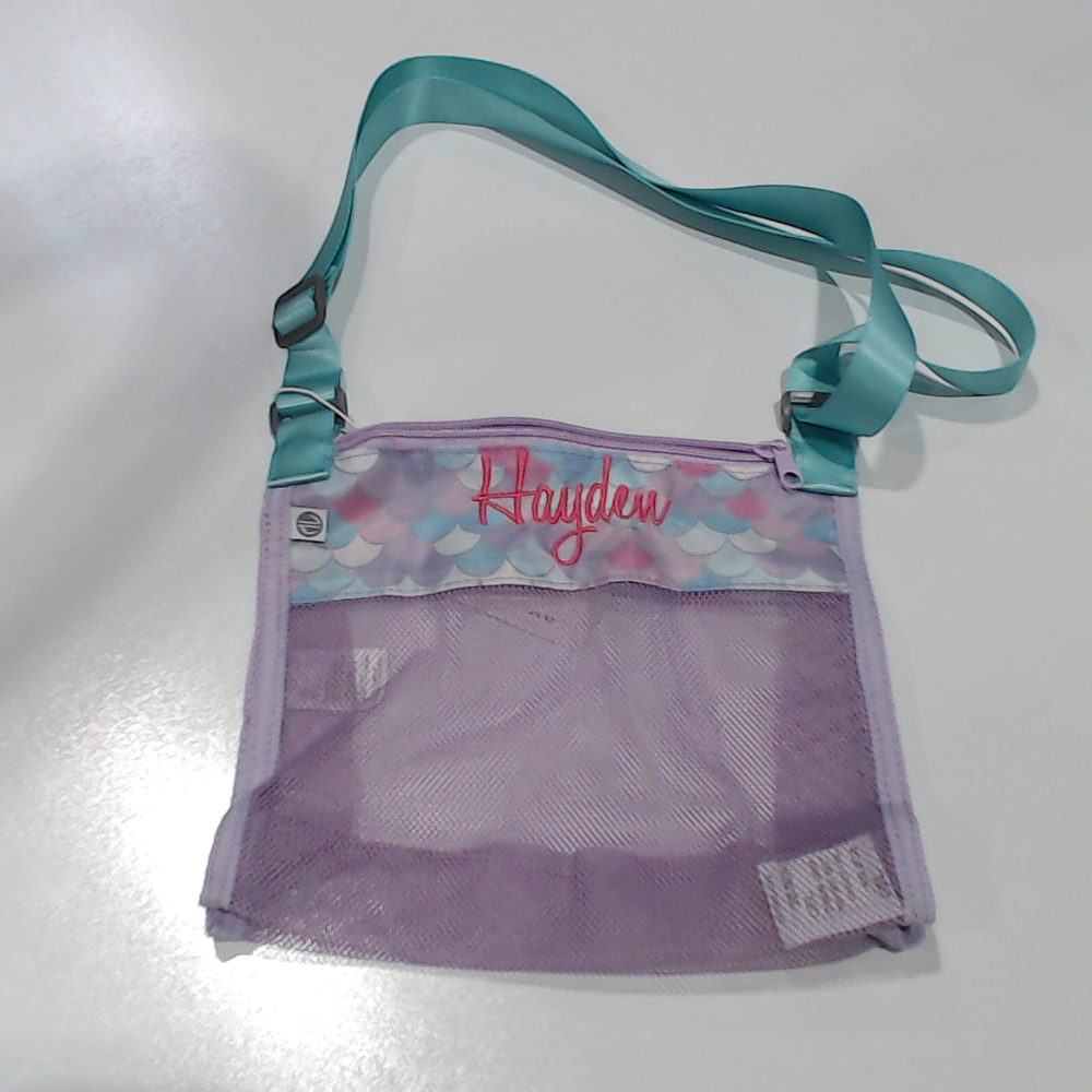 BLOOPER KIDS: Monogrammed Seashell Bag