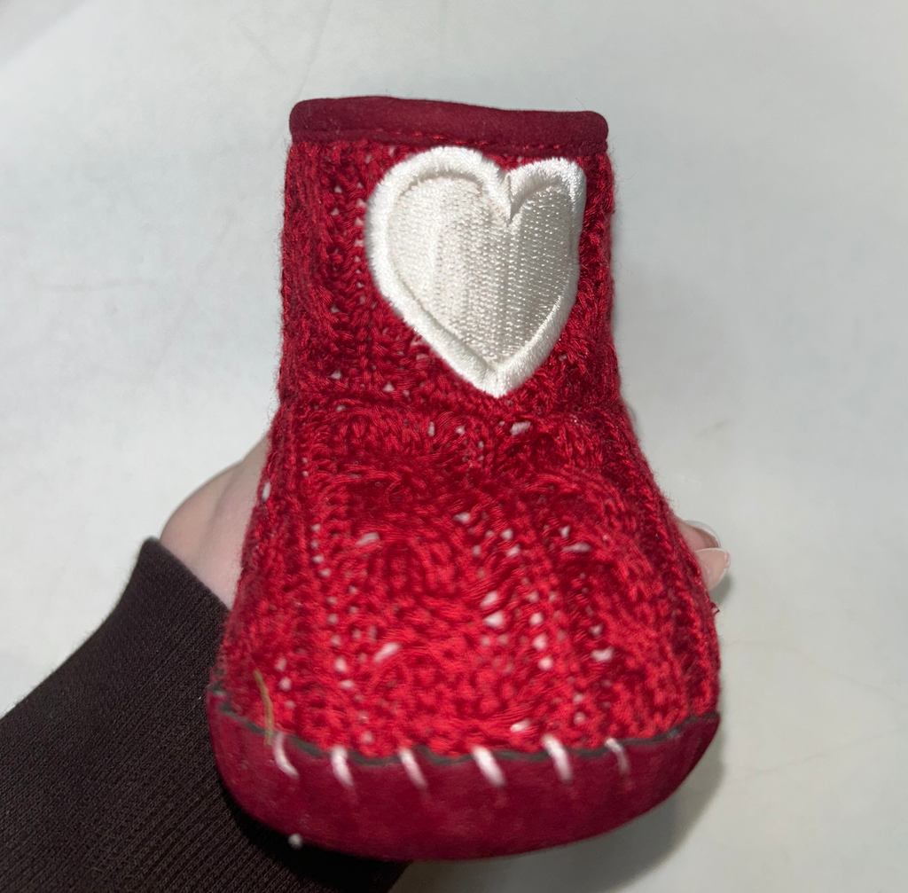 BLOOPER KIDS: Heart Baby Booties