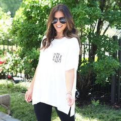 white short sleeve tunic on peyton - sunglasses