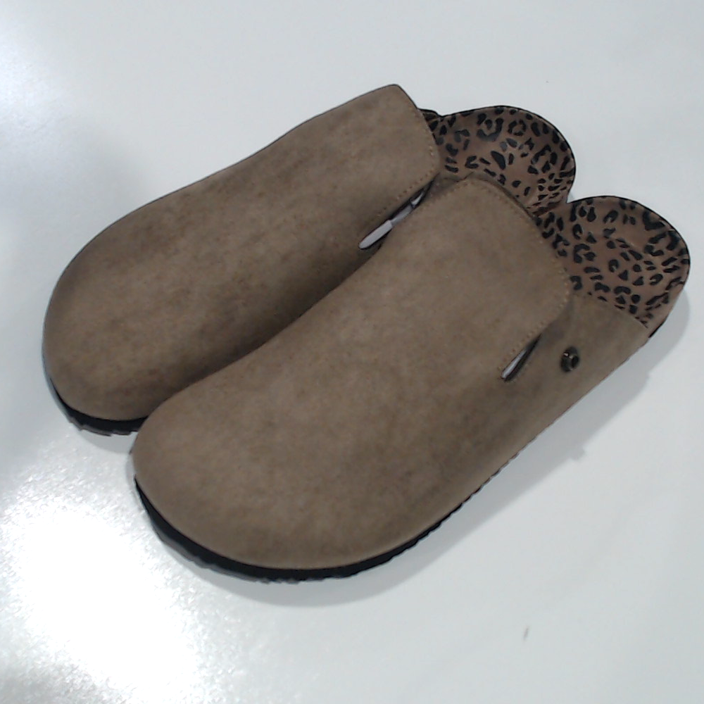 BLOOPER SHOES: BLANK Clogs