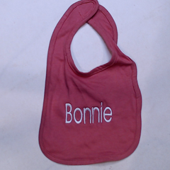 BLOOPER KIDS: Monogrammed Baby Bib