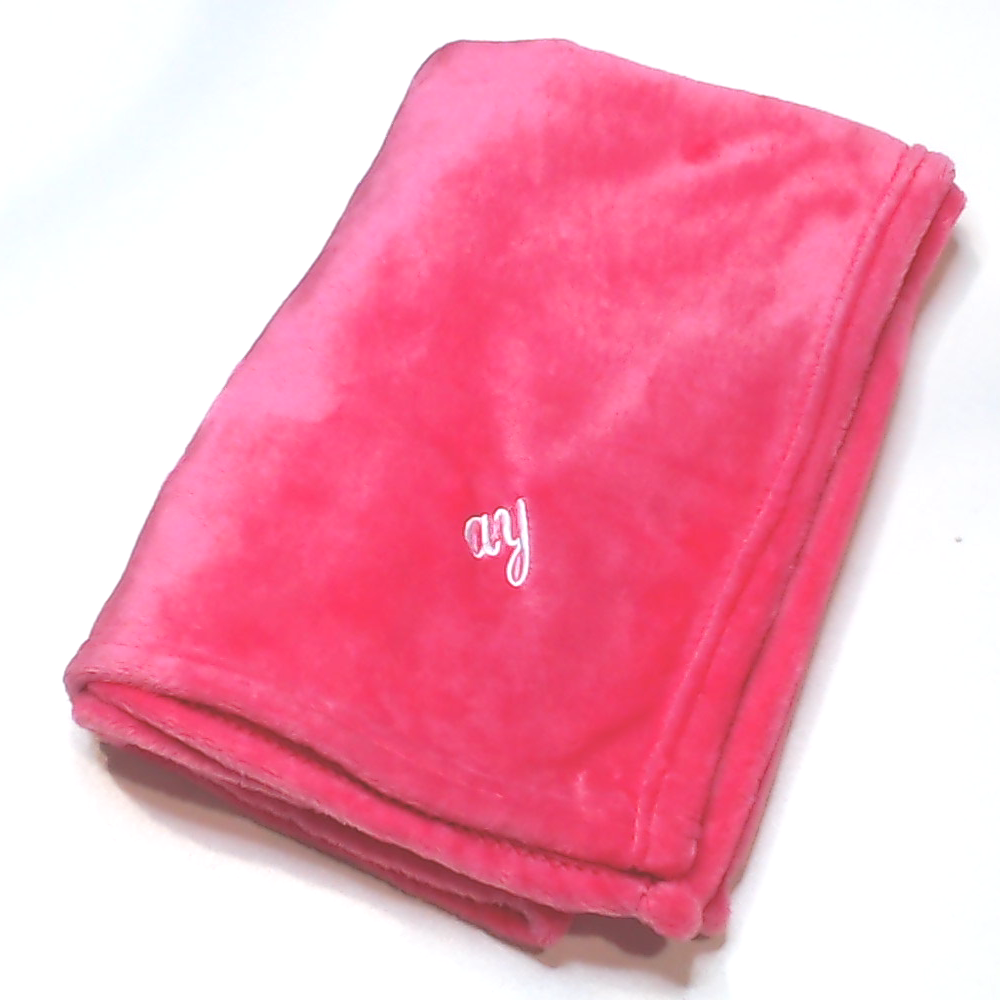 BLOOPER KIDS: Monogrammed Baby Blanket