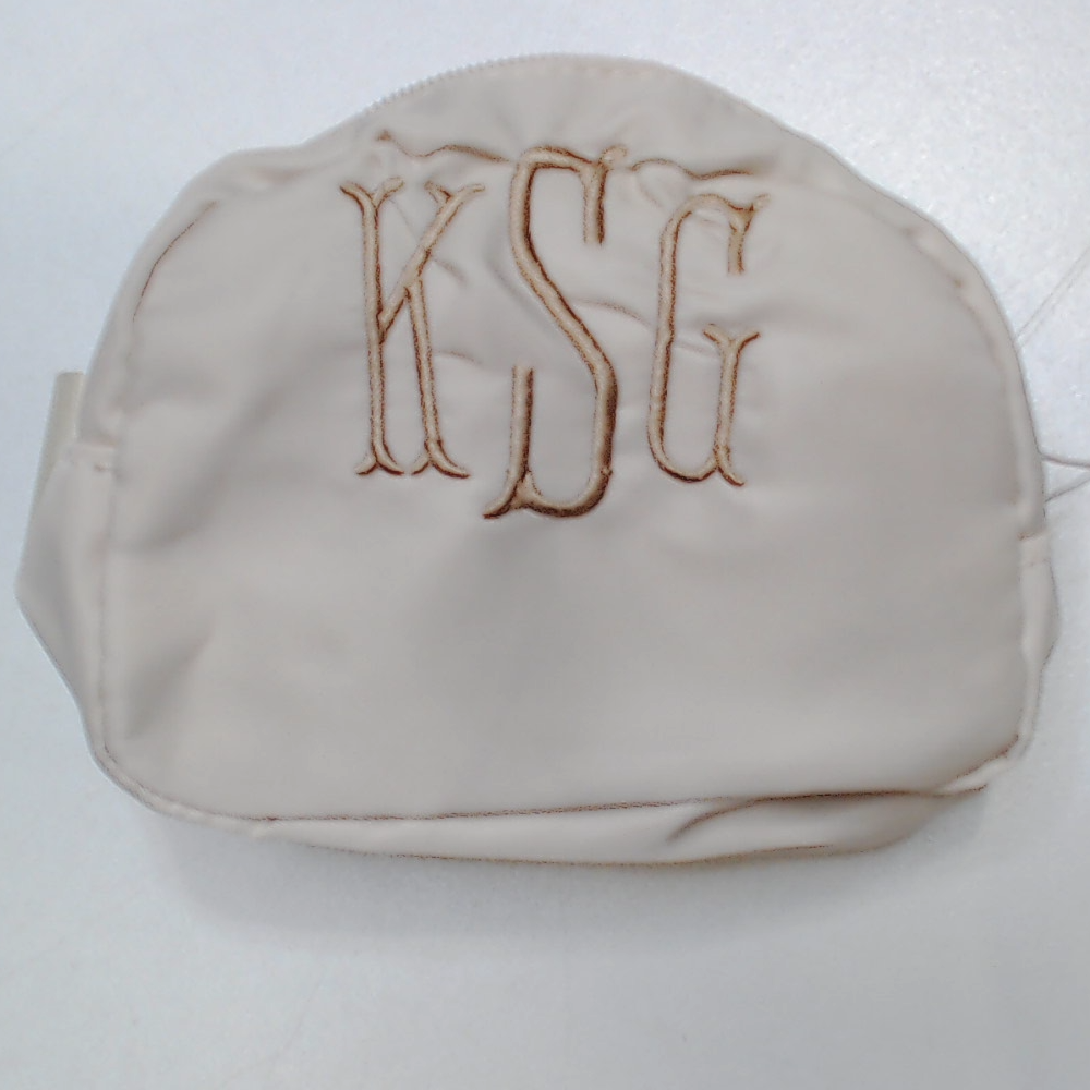BLOOPER KIDS: Monogrammed Kids Belt Bag