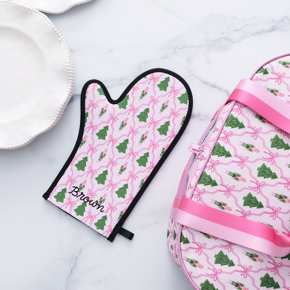 monogrammed slow cooker carrier and neoprene oven mitt in christmas lattice