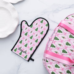 monogrammed slow cooker carrier and neoprene oven mitt in christmas lattice