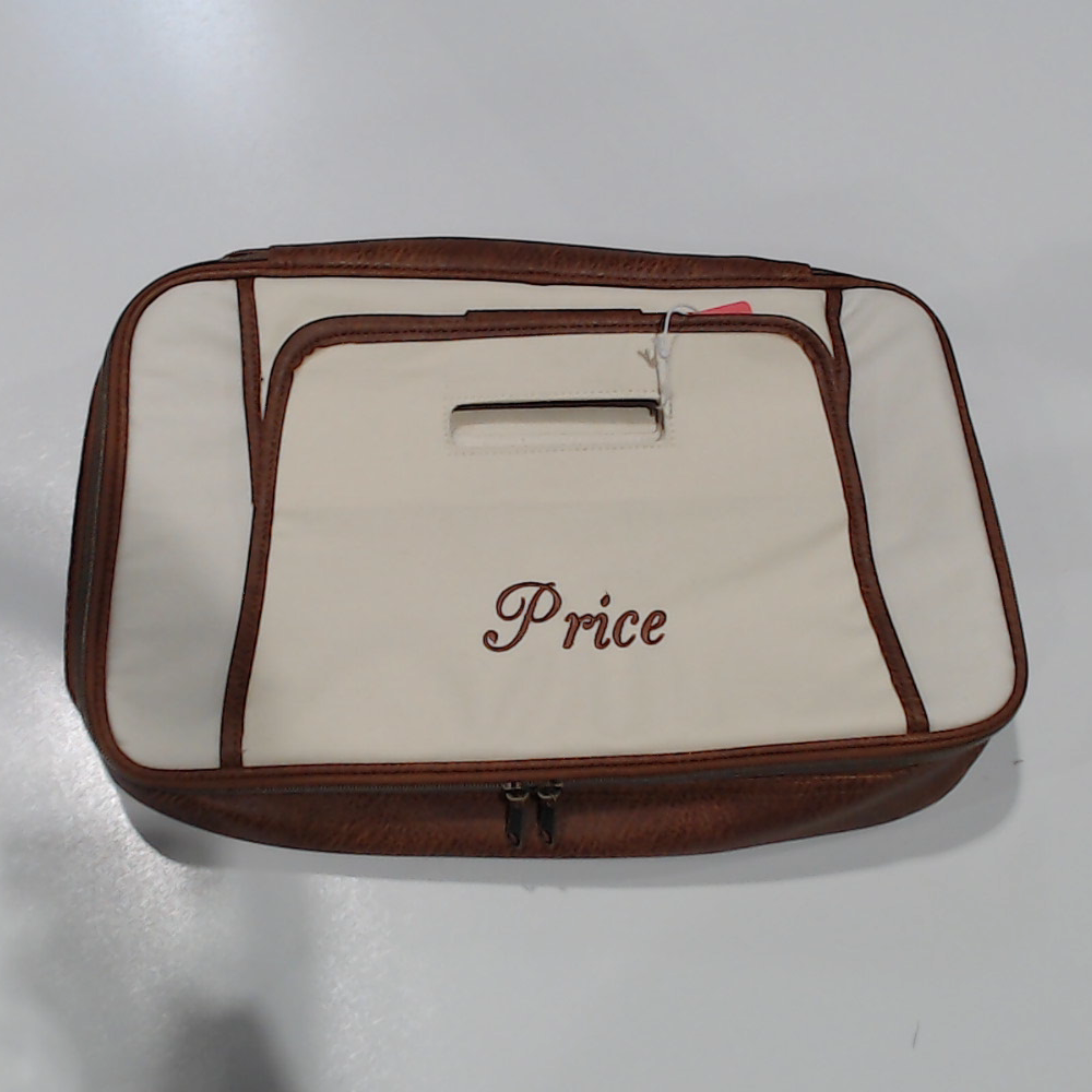 BLOOPER ACCESSORY: Monogrammed Casserole Carrier