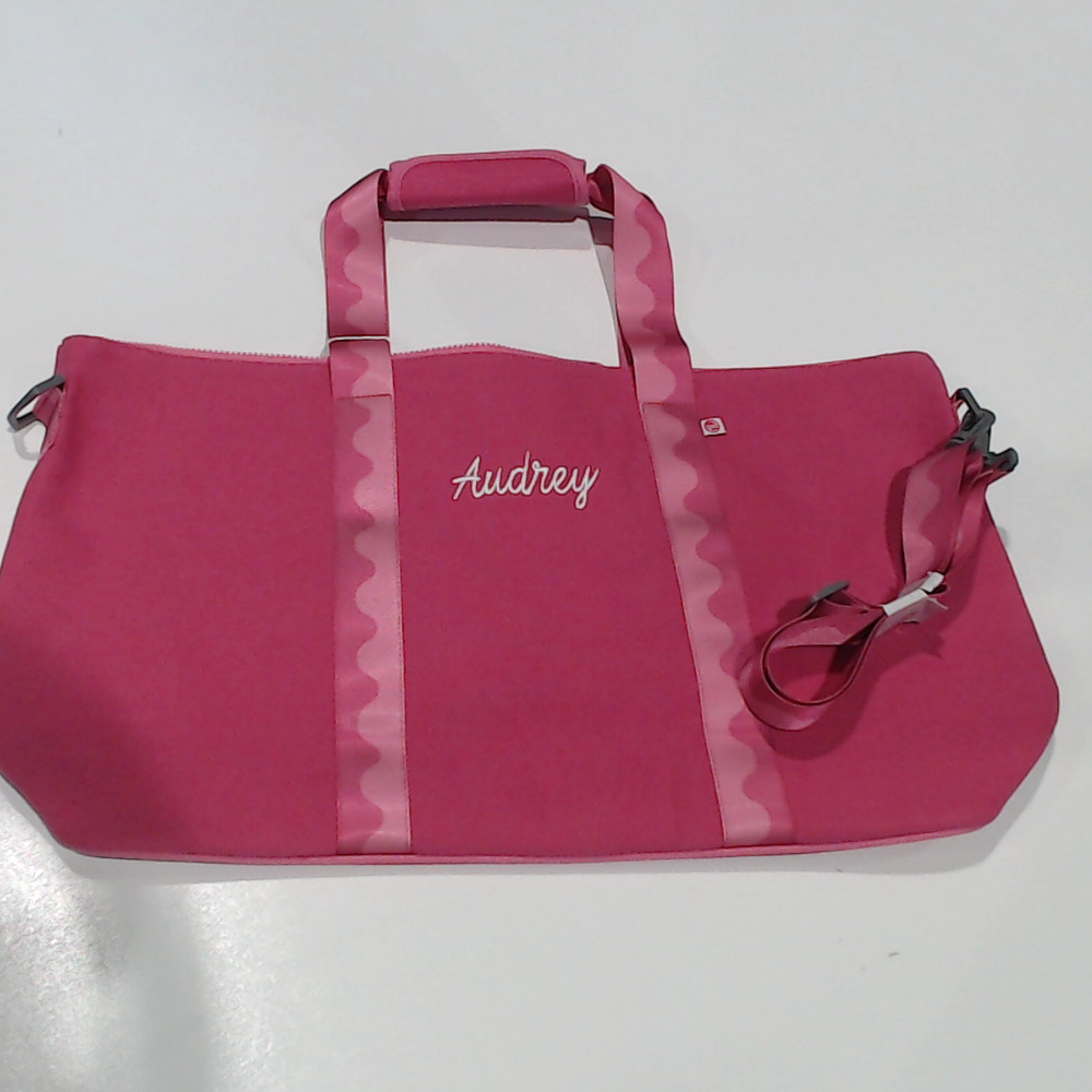 BLOOPER KIDS: Monogrammed Kids Weekend Bag