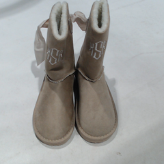 BLOOPER KIDS: Monogrammed Kids Sherpa Tie Booties