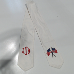 BLOOPER ACCESSORY: Personalized America Wreath Sash