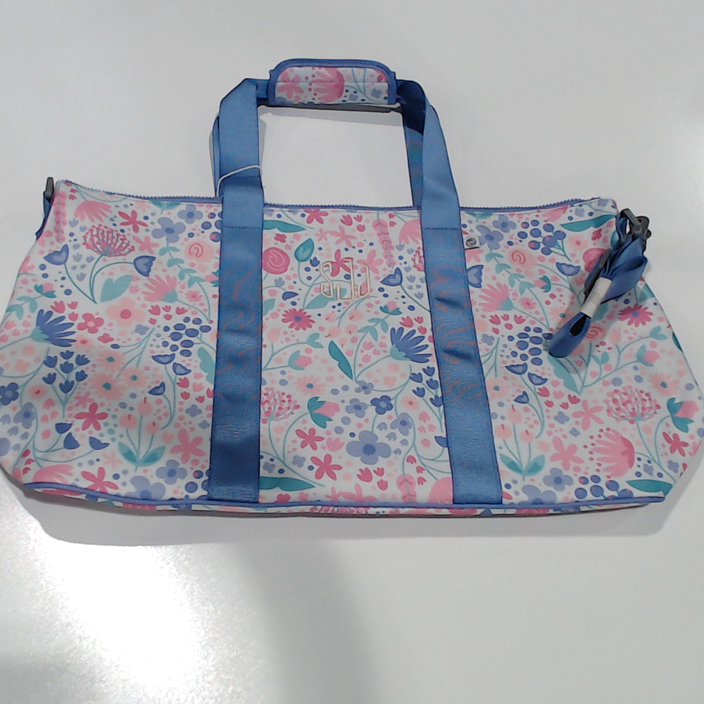 BLOOPER KIDS: Monogrammed Kids Weekend Bag