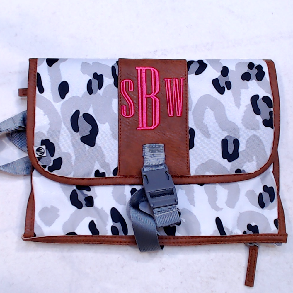 BLOOPER KIDS: Monogrammed Portable Baby Changing Pad