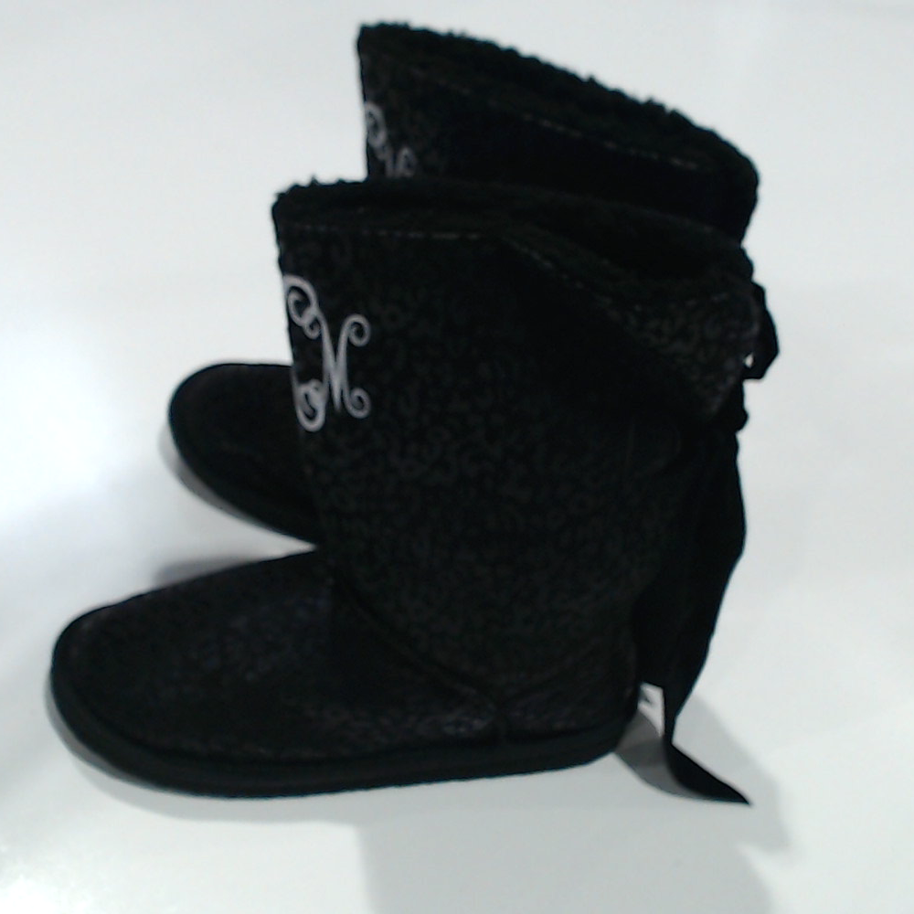 BLOOPER SHOES: Monogrammed Sherpa Tie Booties