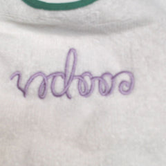 BLOOPER KIDS: Monogrammed Outline Baby Bib