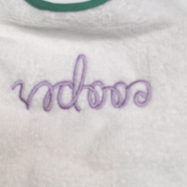 BLOOPER KIDS: Monogrammed Outline Baby Bib