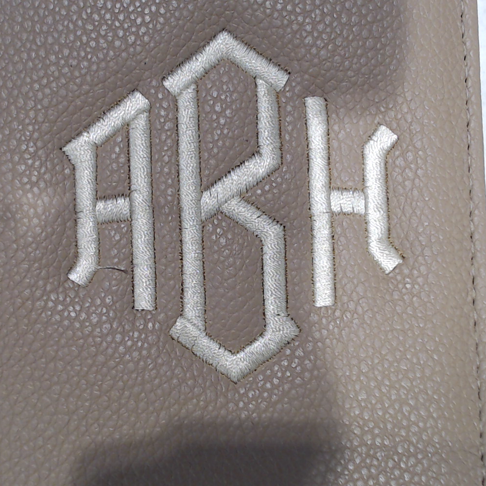 BLOOPER ACCESSORY: Monogrammed Travel Set