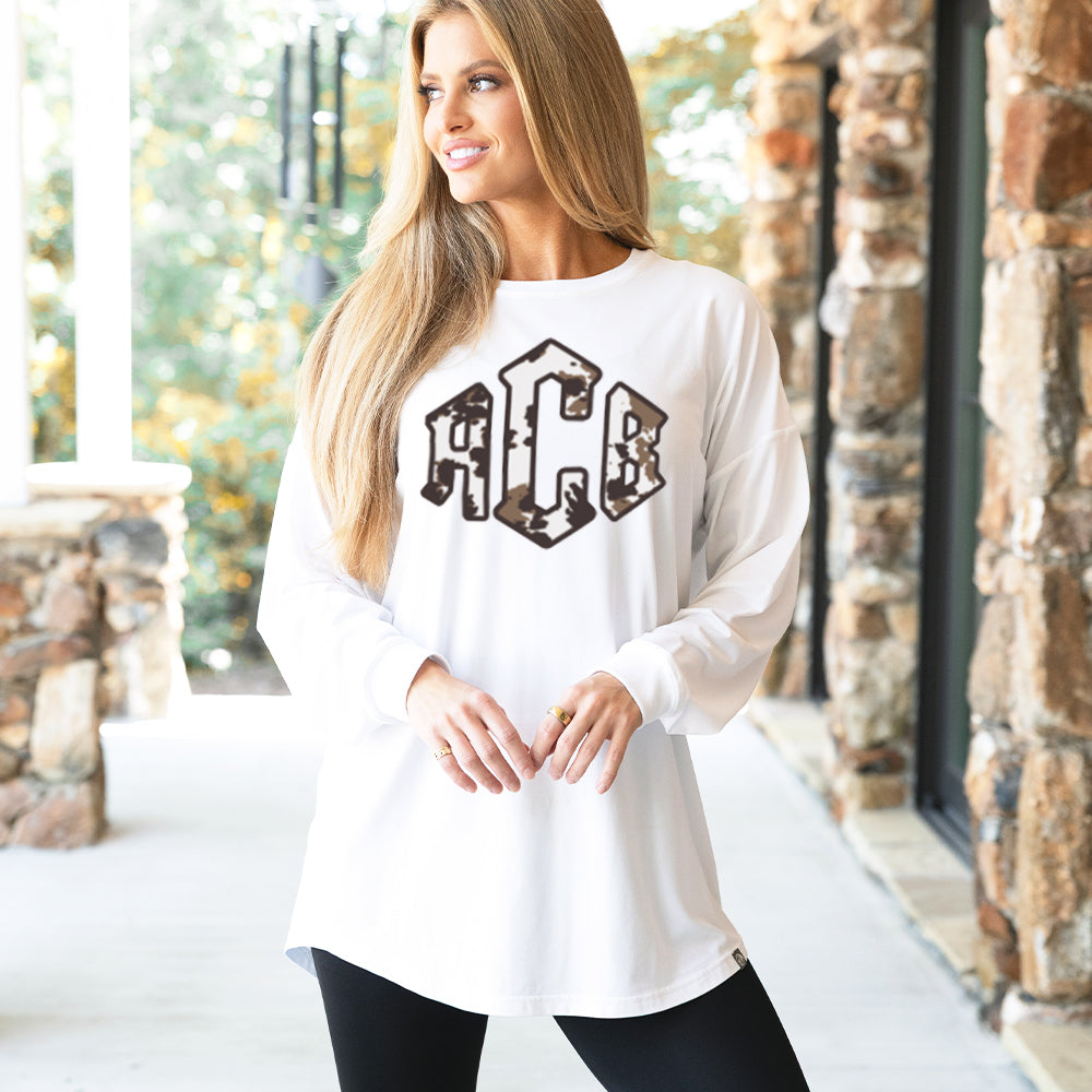 [rachel] white long sleeve shirt with cowhide monogram