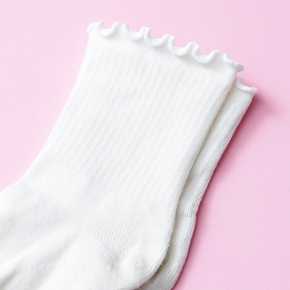 ruffle edge socks detail shot