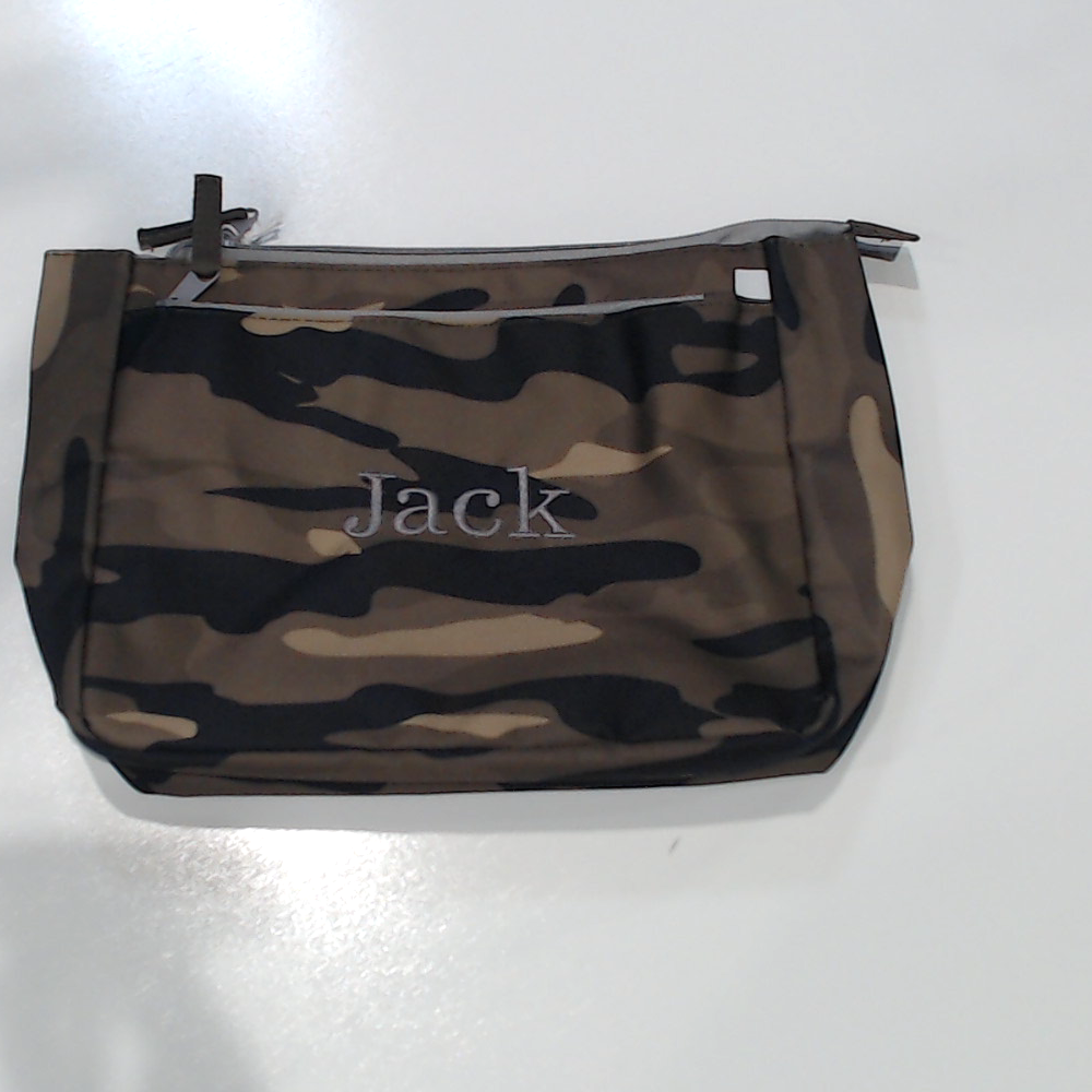 BLOOPER KIDS: Monogrammed Kids Toiletry Bag