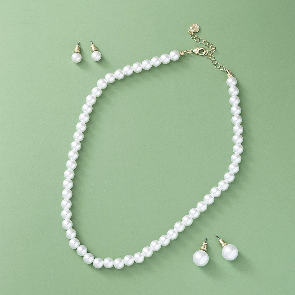 pearl necklace 8mm 12mm earrings nm on green