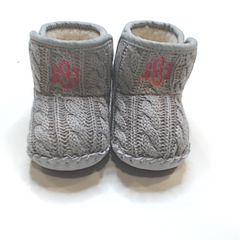 BLOOPER KIDS: Monogrammed Baby Booties