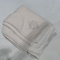 BLOOPER ACCESSORY : Personalized Plush Blanket