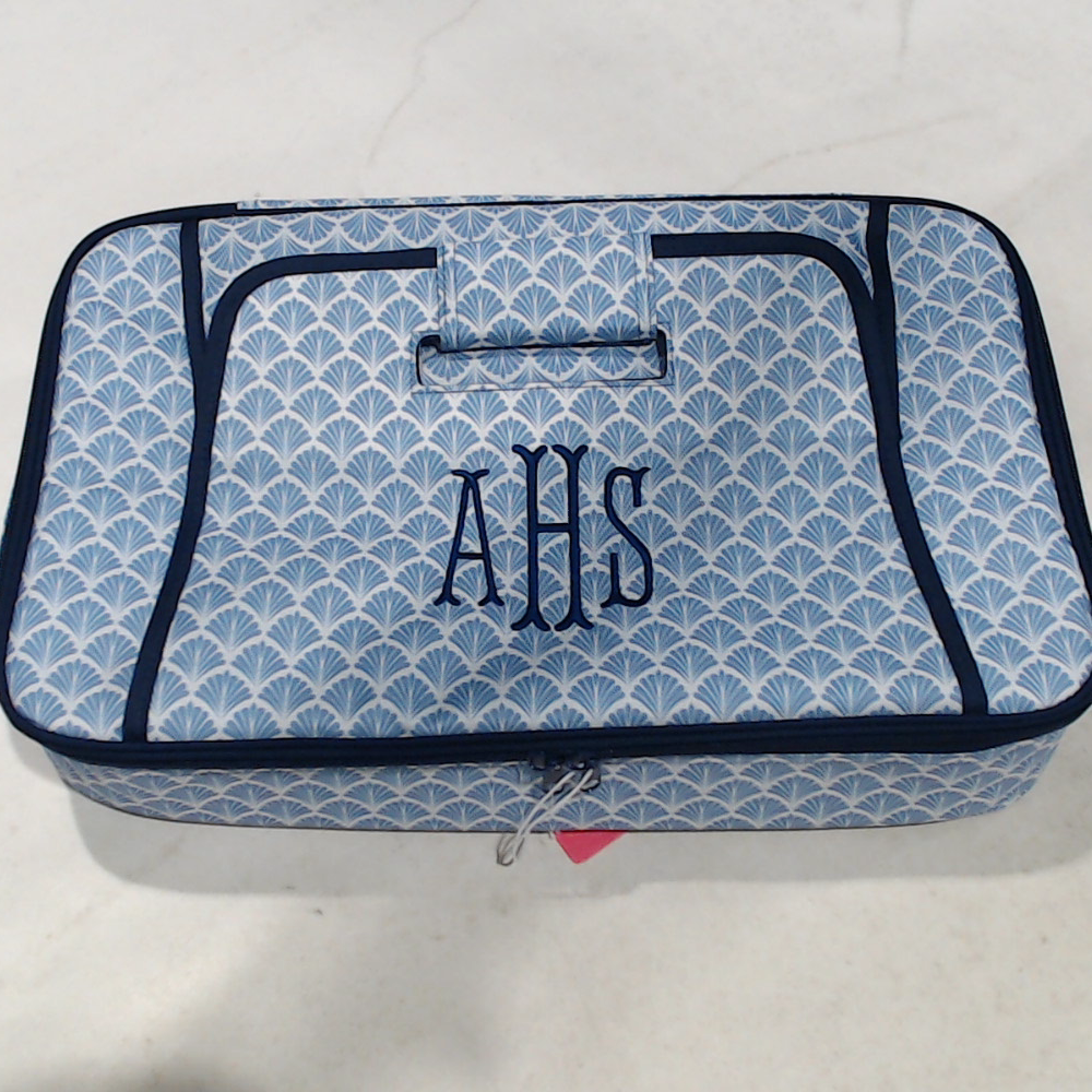 BLOOPER ACCESSORY: Monogrammed Casserole Carrier