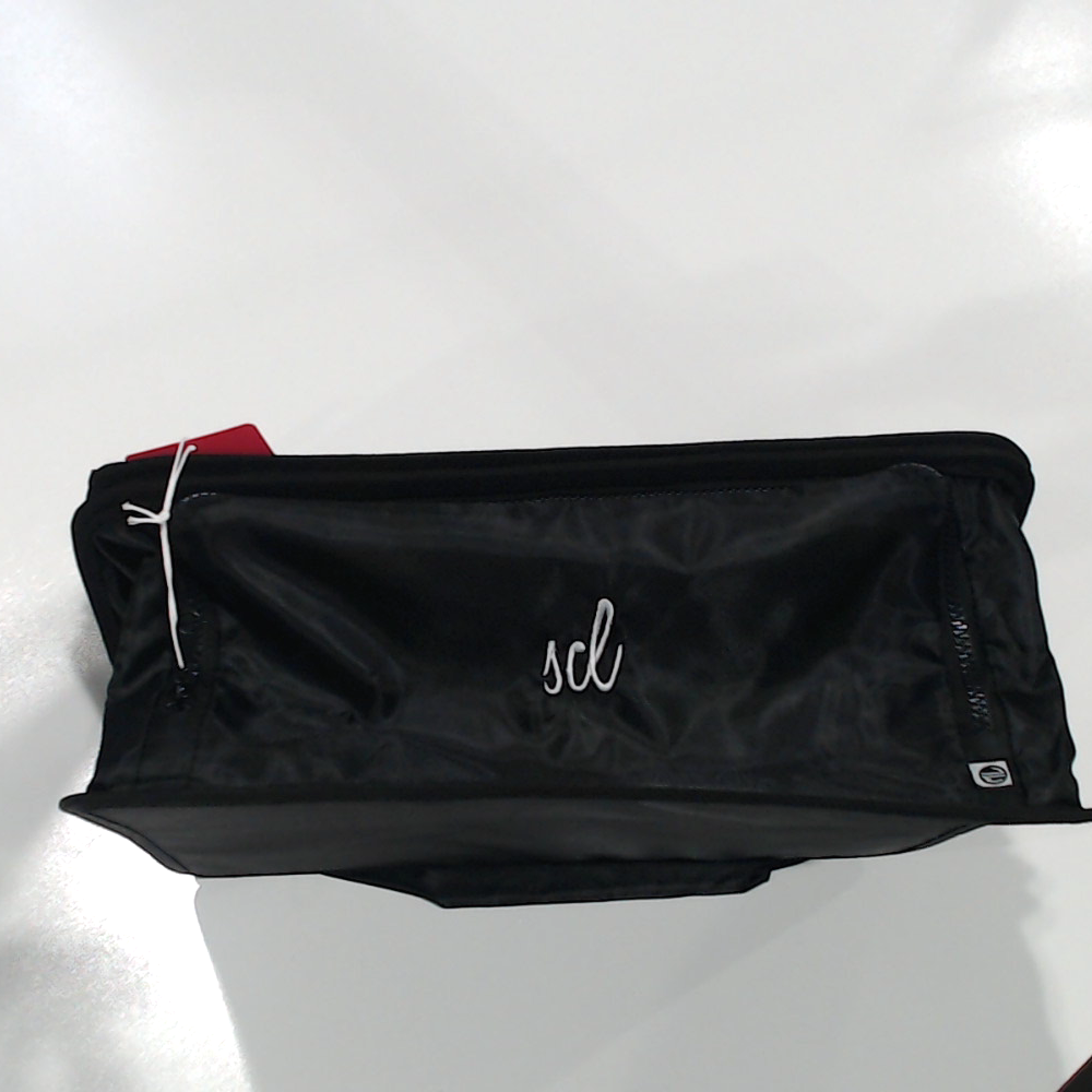 BLOOPER ACCESSORY: Monogrammed Hanging Packable Organizer