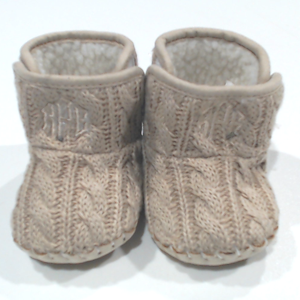 BLOOPER KIDS: Monogrammed Baby Booties