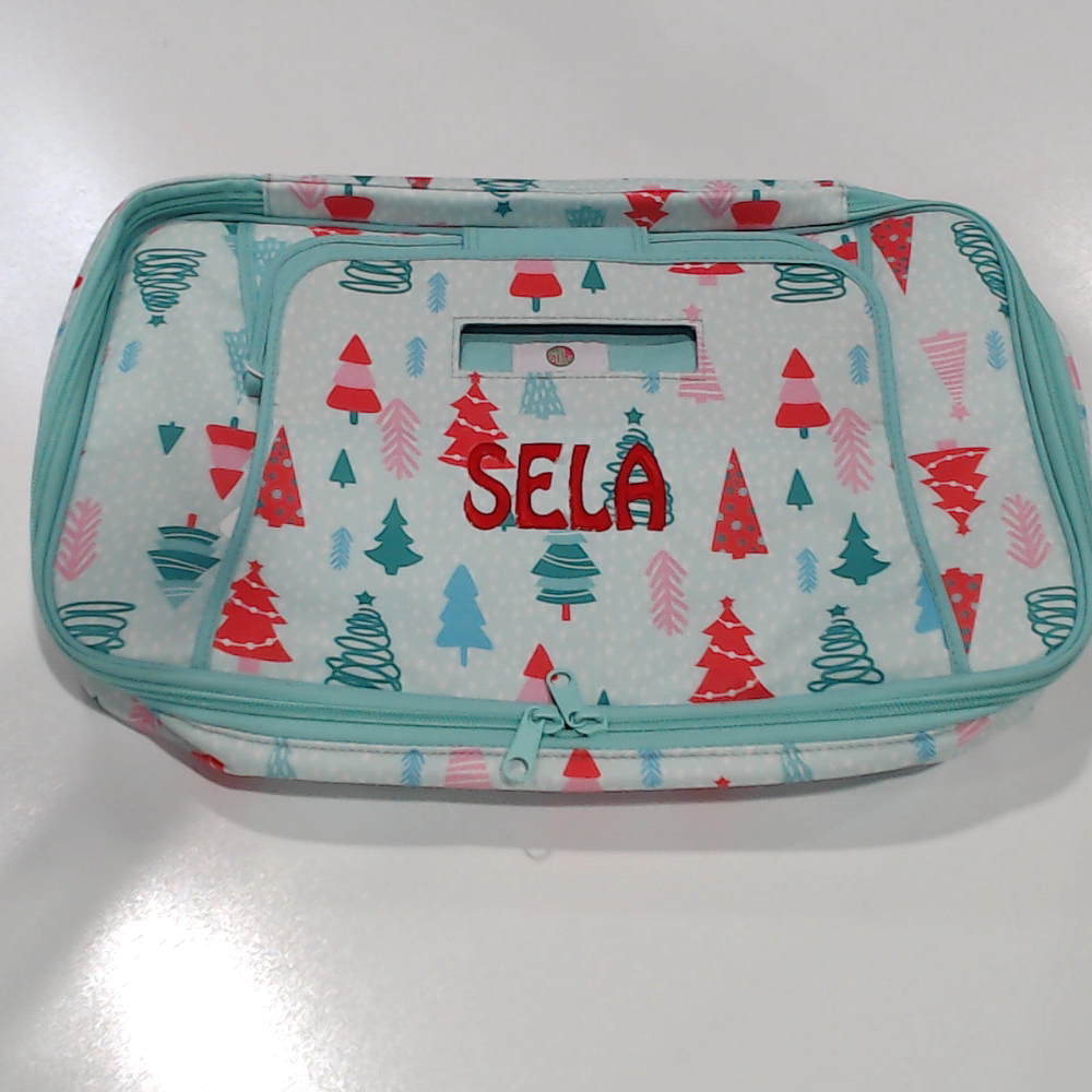 BLOOPER ACCESSORY: Monogrammed Casserole Carrier