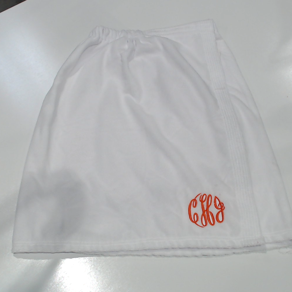 BLOOPER ACCESSORY: Monogrammed Towel Wrap