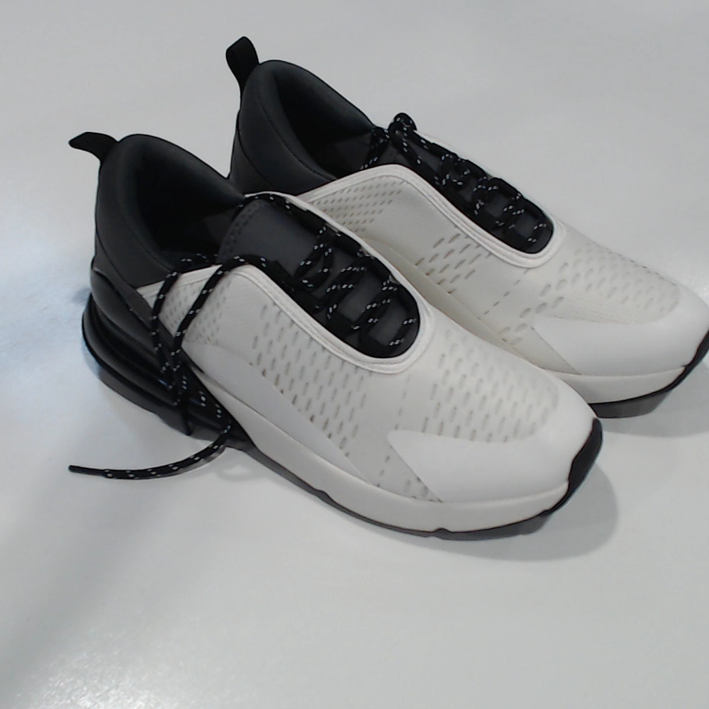 BLOOPER SHOES: BLANK  Sneakers